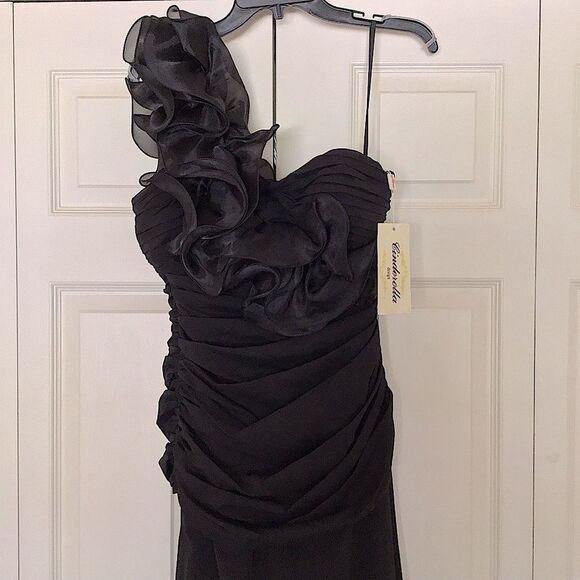 NWT Vintage CINDERELLA DESIGN ONE SHOULDER MOVIE STAR DRESS GOWN PROM - Picture 2 of 8